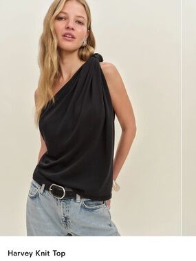 Reformation Harvey knit top sold out online size medium worn once